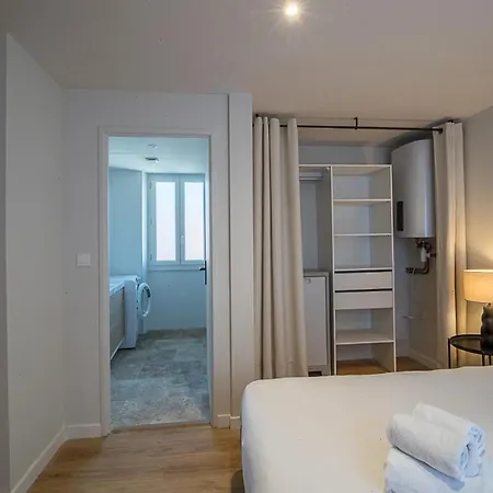 The Adour - 42 M Apartment *